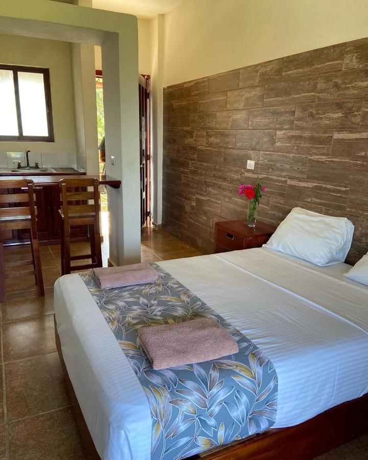 Porto Coral Hotel & Suites Mahahual Exterior photo